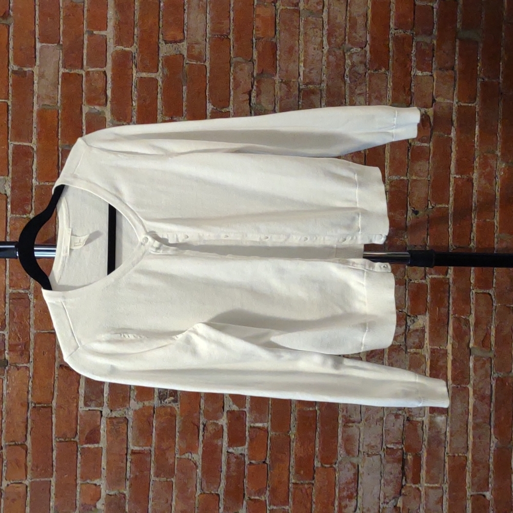 White long sleeve button-up cardigan